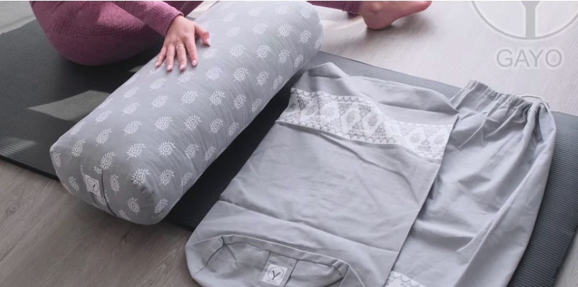 Yoga bolsters
